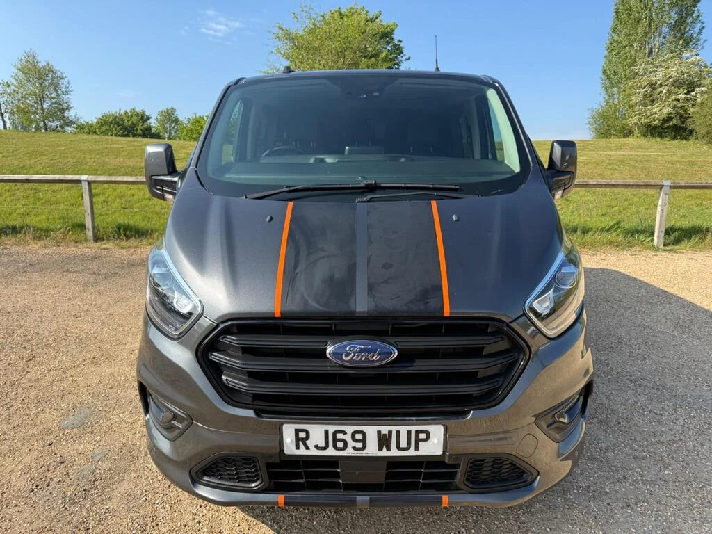 2019 Ford Transit Custom Sport Crew Van photo 2